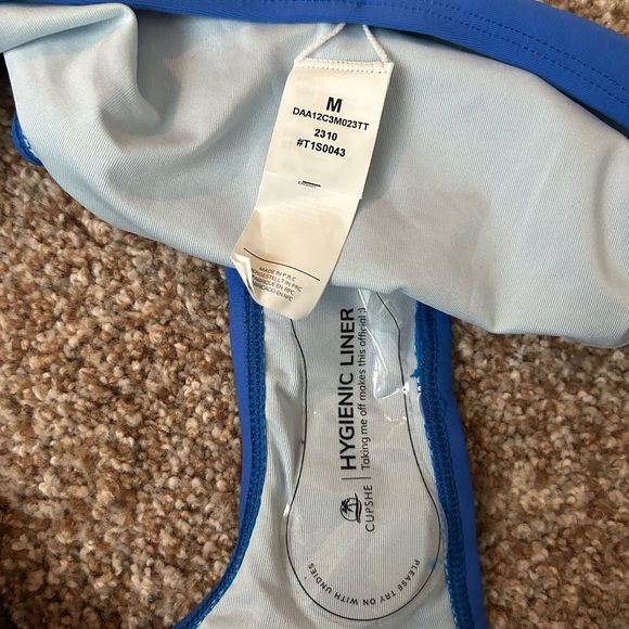 Cupshe Blue Triangle Bikini with Turquoise Trim. Medium. New With Tags. - Picture 6 of 12